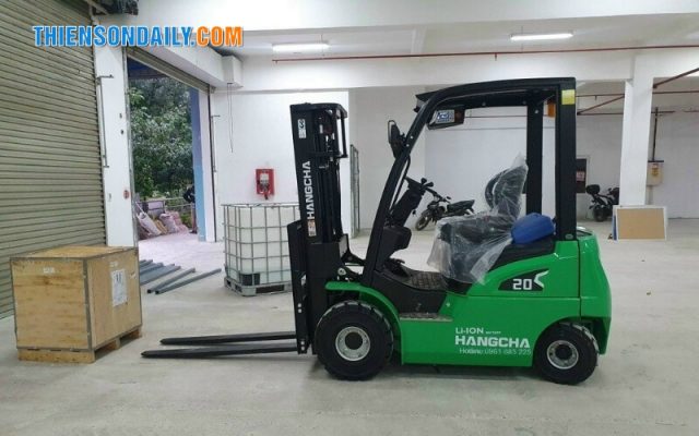 Xe nâng bằng điện