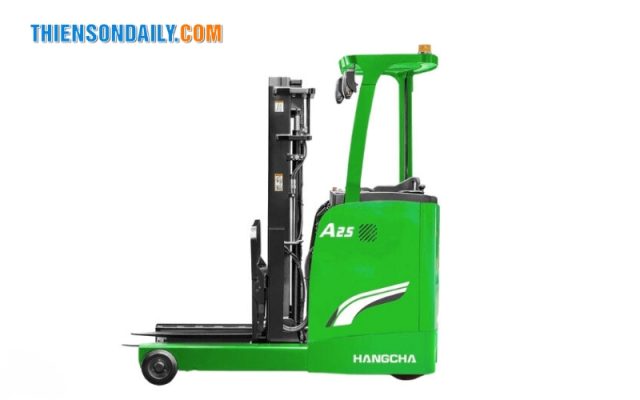 Xe nâng chạy điện