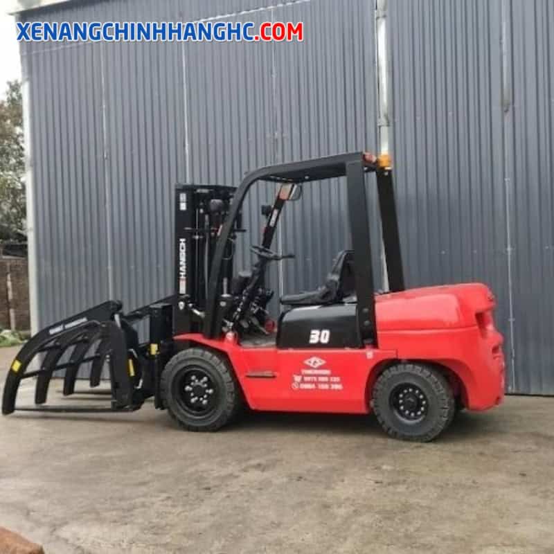 Xe nâng kẹp gỗ