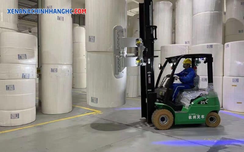 Xe nâng điện 2.5 tấn