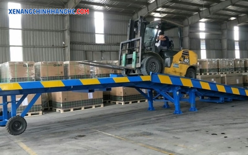 Cầu xe nâng