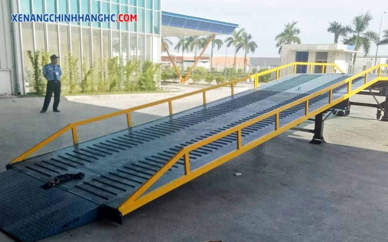 Cầu xe nâng