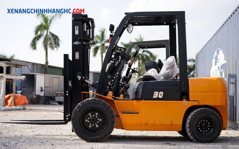 Xe nâng đối trọng