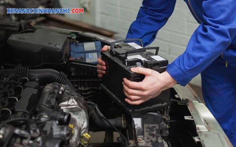 cách phục hồi bình ắc quy khô