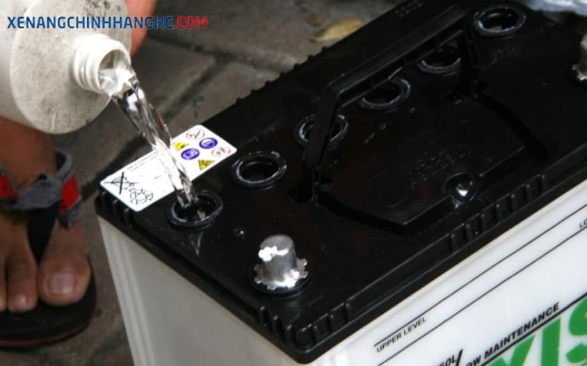 Cách phục hồi ắc quy bị chai