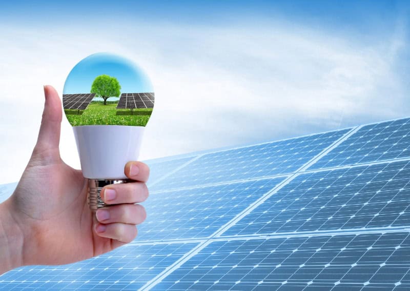 bình ắc quy năng lượng mặt trời