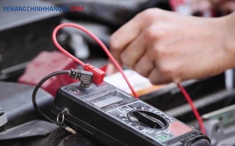 đo bình ắc quy