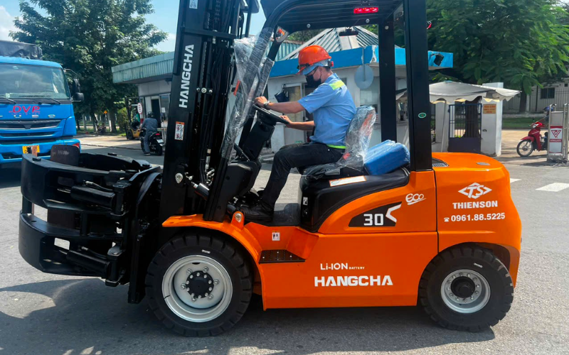 Xe nâng điện 3 tấn sở hữu nhiều đặc điểm nổi bật